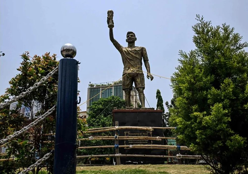 Tuong-Messi-2.jpg