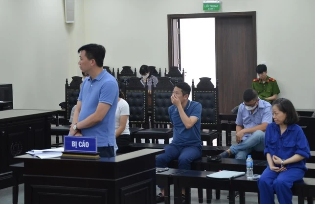 Các bị cáo tại phiên tòa tháng 5-2022. Ảnh: HC