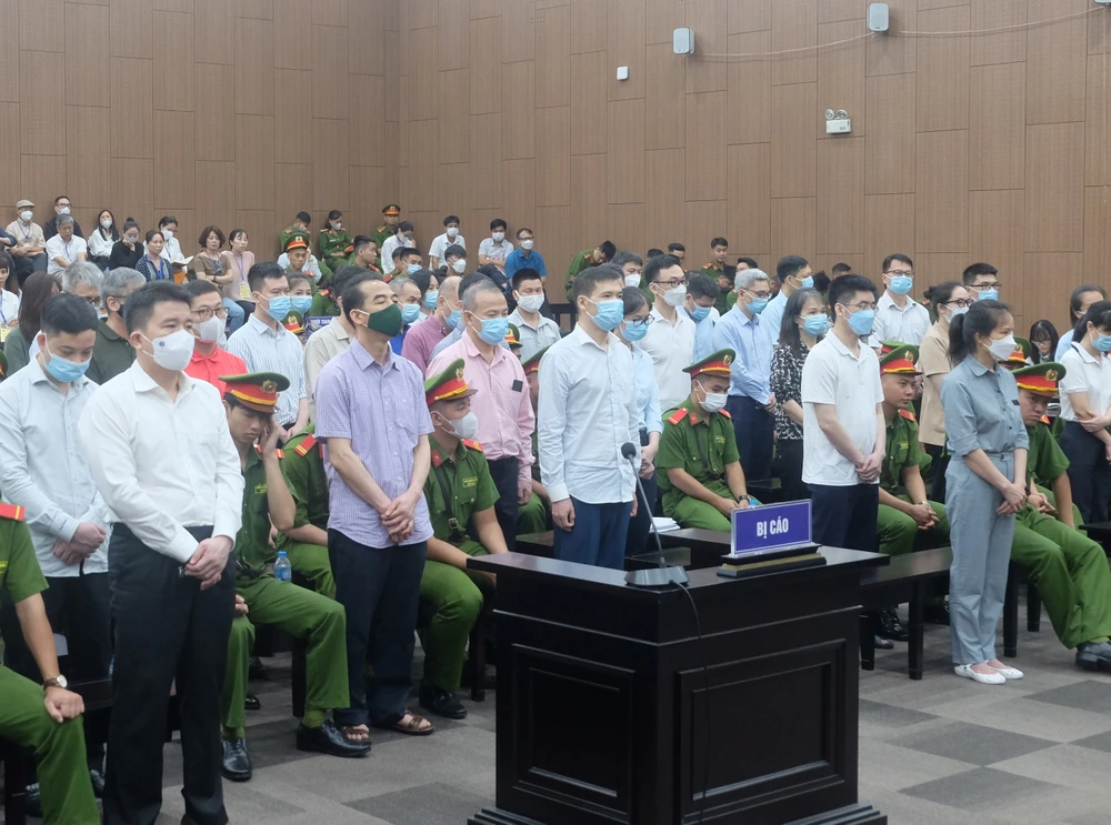Các bị cáo tại phiên tòa. Ảnh: CTV
