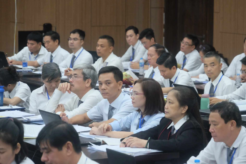 Các luật sư tại phiên tòa. Ảnh: CTV