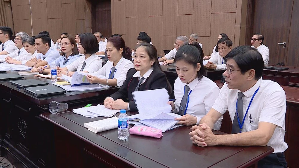 Các luật sư tại phiên tòa. Ảnh: CTV Các luật sư tại phiên tòa. Ảnh: CTV