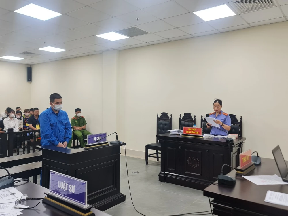 Bị cáo Phạm Duy Hùng tại phiên tòa. Ảnh: CTV