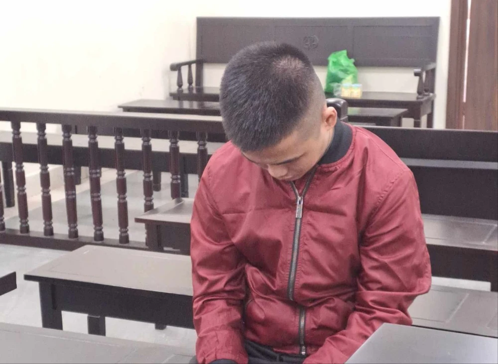 mâu thuẫn trên mạng