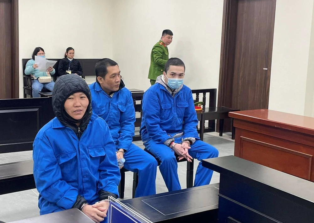 mua bán trẻ em.jpg