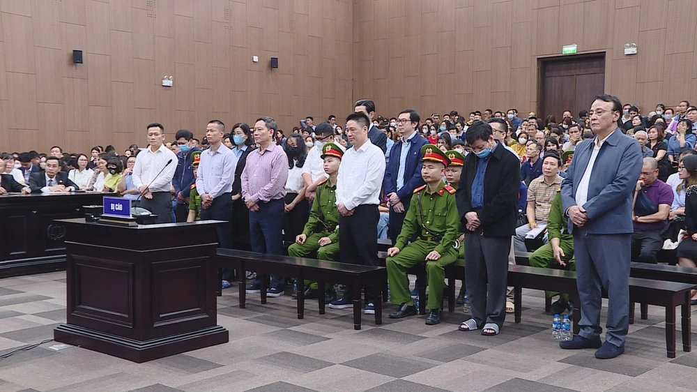 Tân Hoàng Minh.jpg