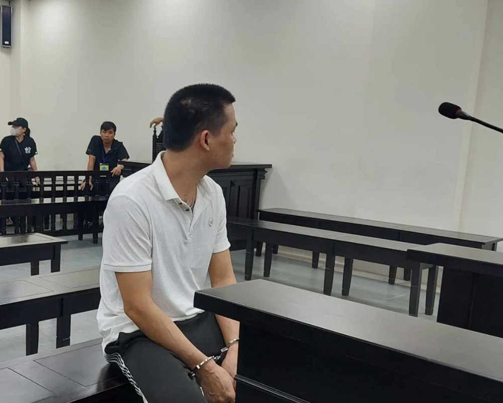 lái xe đâm 'tình địch'