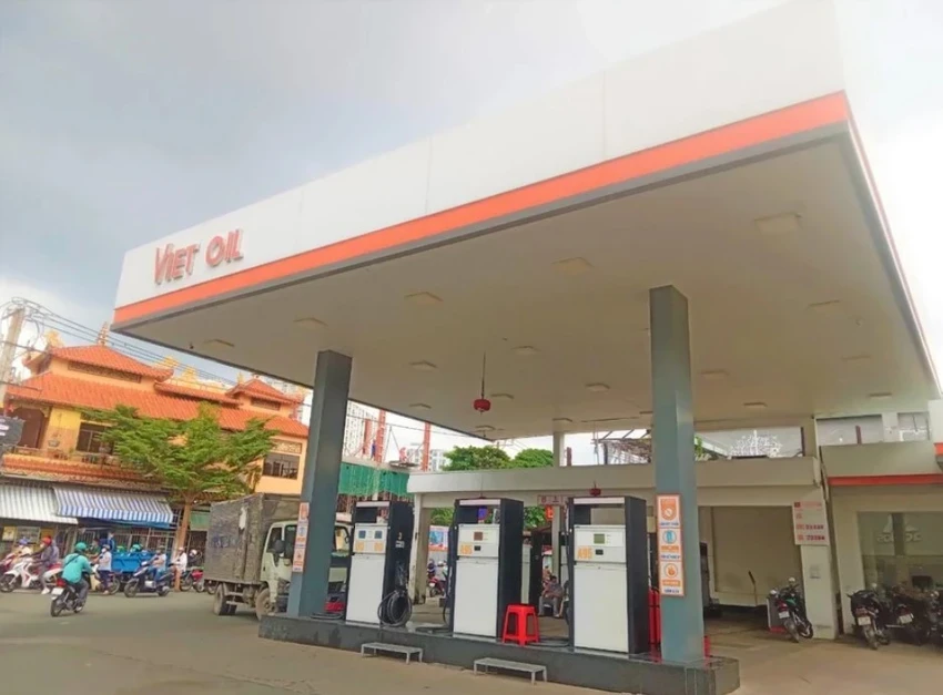 xuyên việt oil.JPG