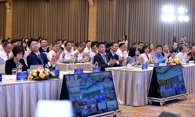 Phó Thủ tướng Lê Thành Long.jpg