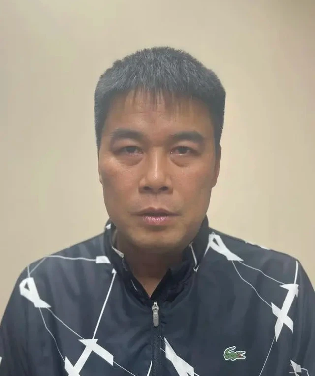 Tập đoàn Phúc Sơn Nguyễn Văn Hậu 2.jpg