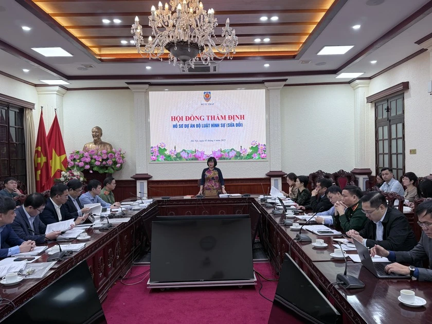 Bộ luật hình sự họp thẩm định.jpg