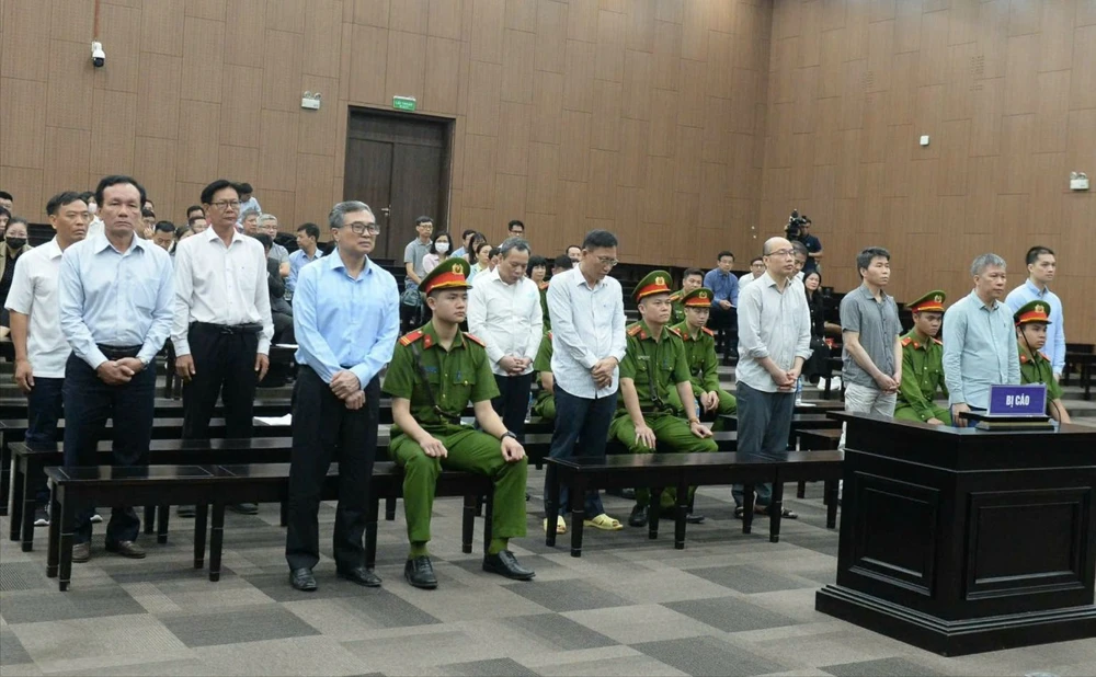 Hoàng Quốc Vượng 3.jpg