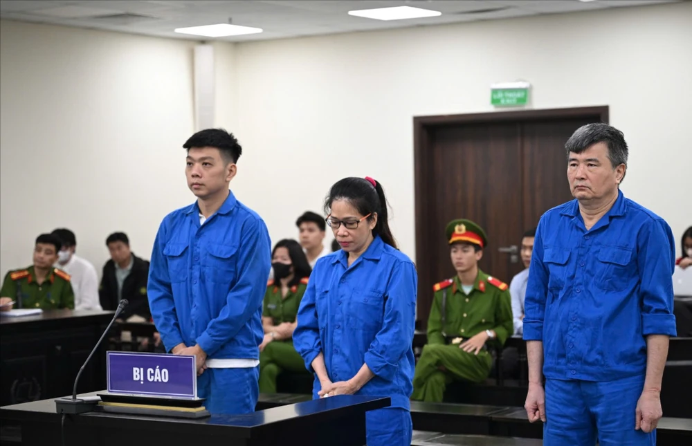 Bộ Công thương các bị cáo tại phiên tòa.jpg