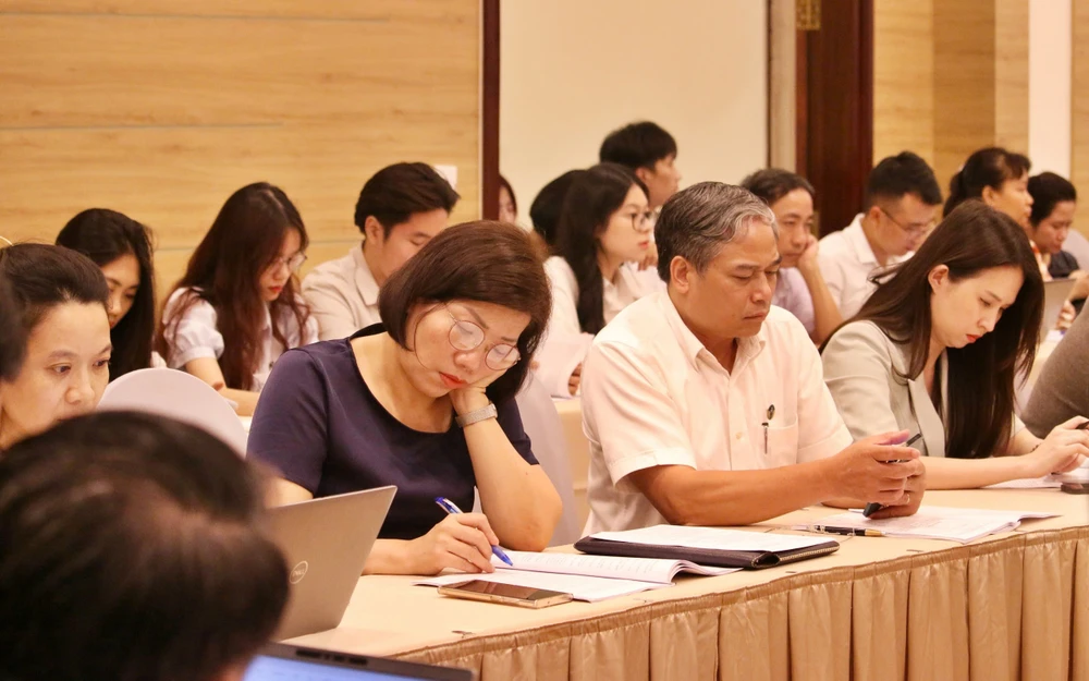 luật sư công 1.jpg