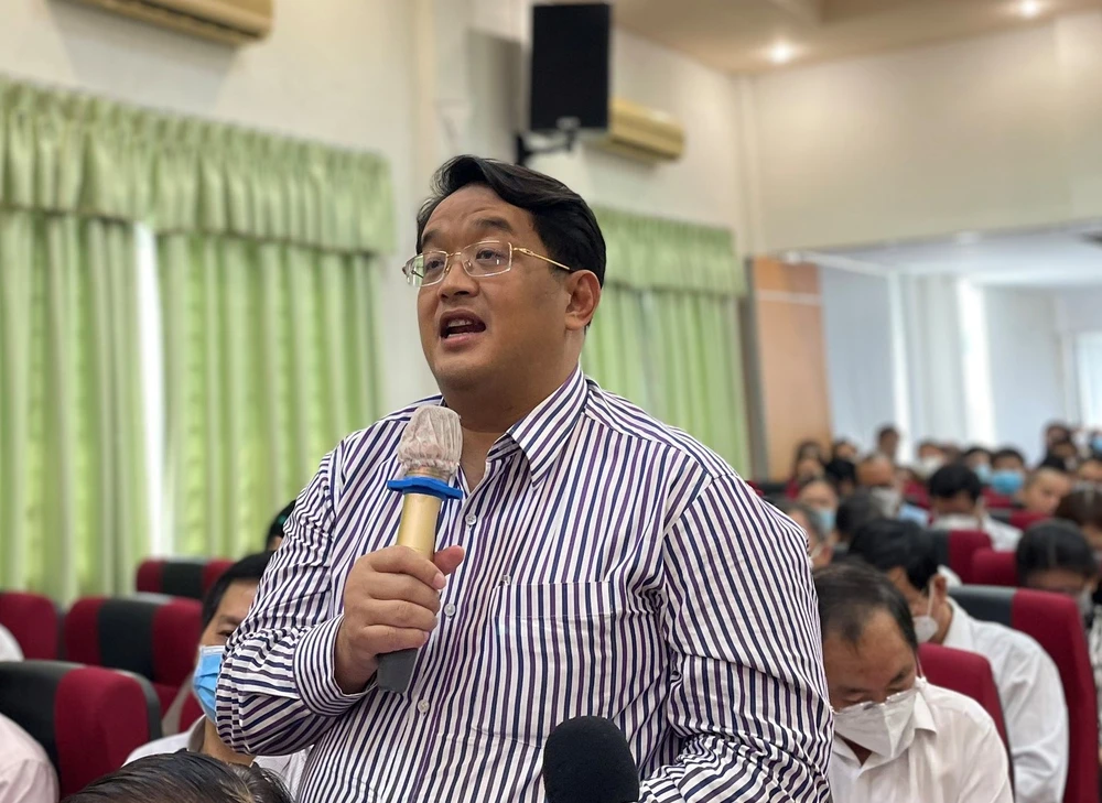 Viện Y dược học dân tộc Huỳnh Nguyễn Lộc.jpg