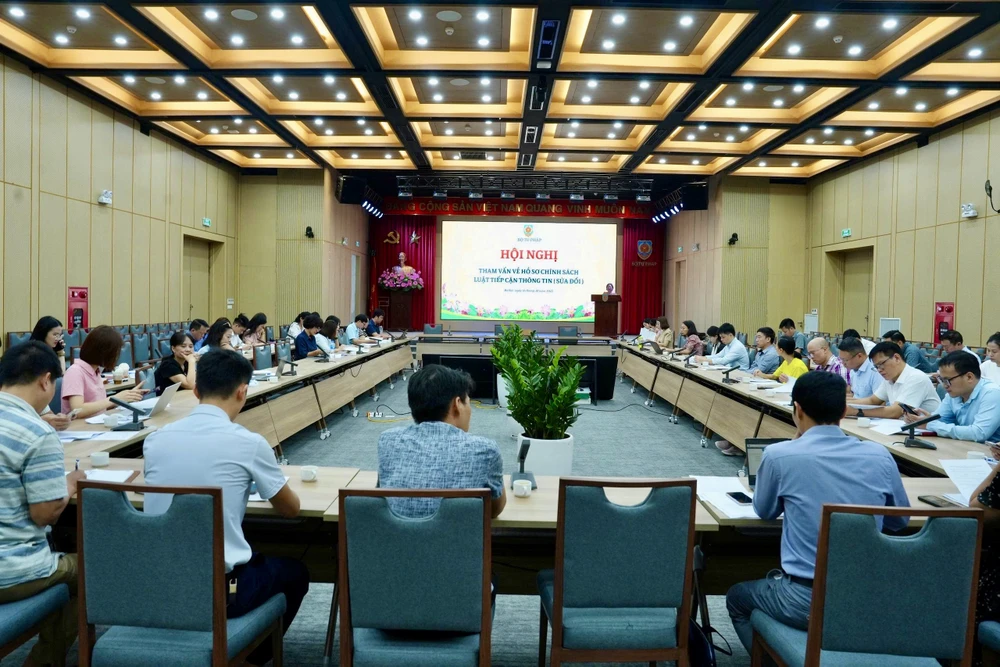 tiếp cận thông tin.jpg