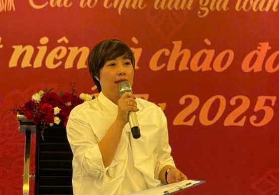 Bà Đỗ Thị Hồng Hạnh, Phó Chủ tịch Hiệp hội đấu giá viên Hà Nội.