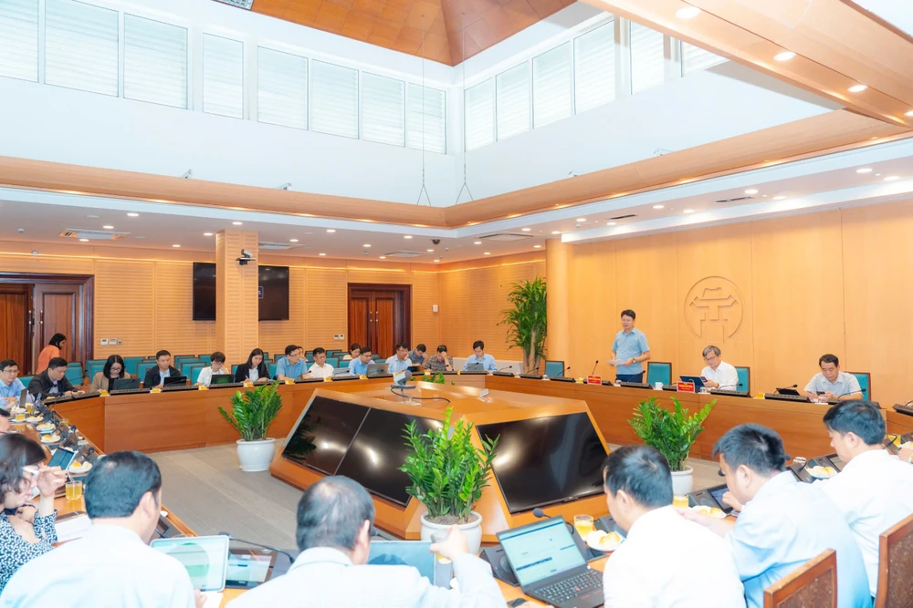 toàn cảnh cuộc họp TTHC BTP và HN.jpg