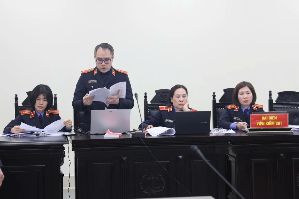 đại diện VKS nhận hối lộ LanQ.jpg