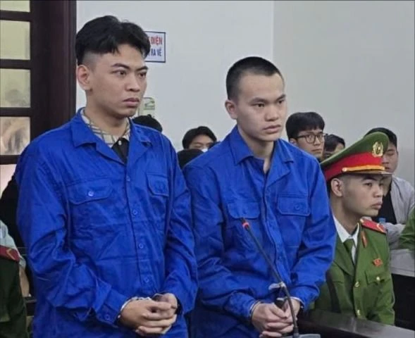 tổng tài giơ tay 4.jpg