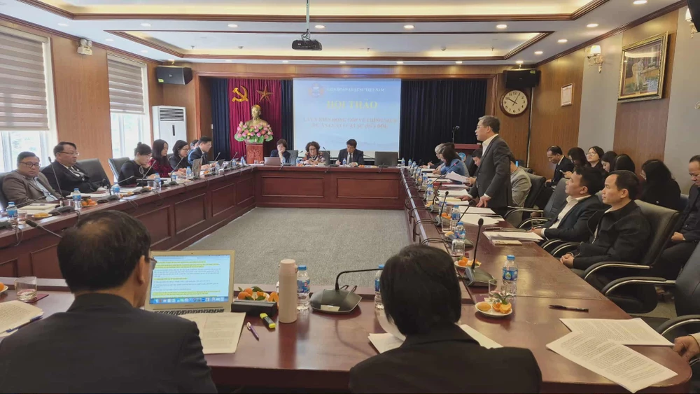 luật sư hội thảo.jpg