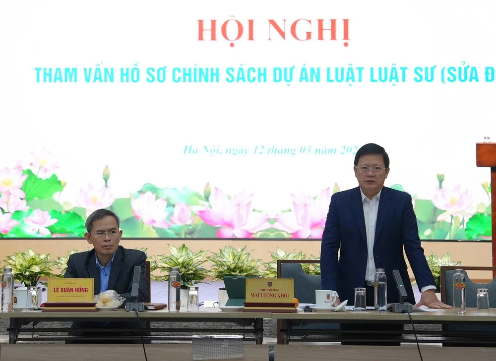 Thứ trưởng Khôi luật sư Bộ Tư pháp.jpg