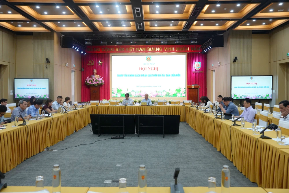 Đấu giá tài sản Bộ Tư pháp 2.jpg