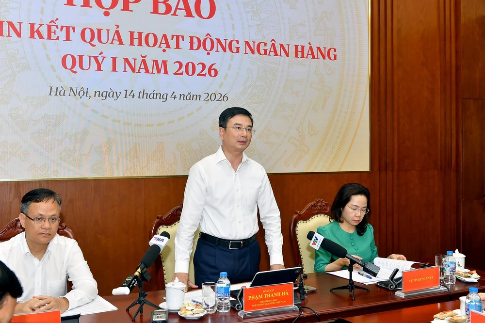 họp báo quý I phạm thanh hà vàng miếng.jpg