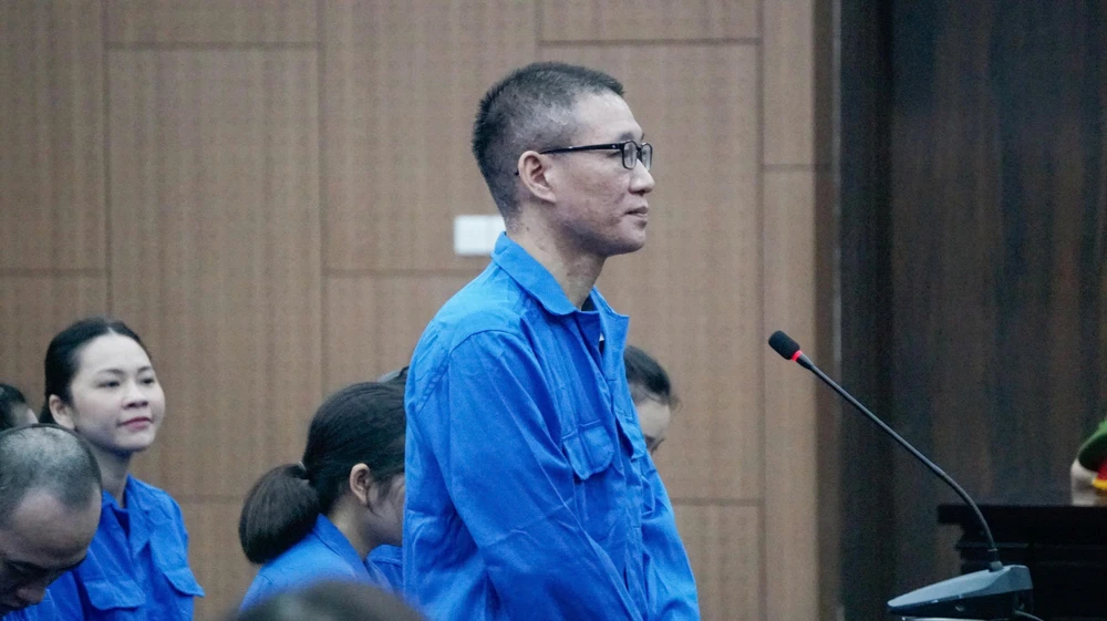 cựu cán bộ quán karaoke ma túy nhà nghỉ.jpg