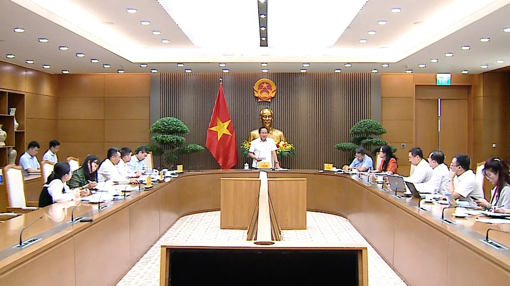 Lê Tiến Châu 2.jpg