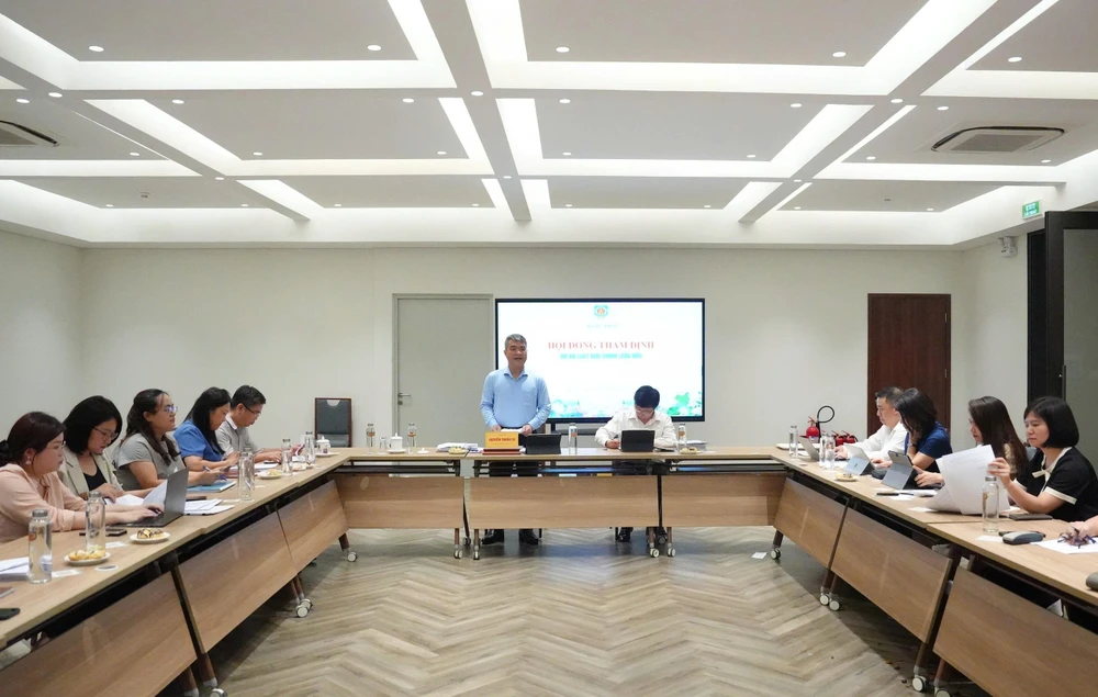 Bộ Tư pháp Luật Bưu chính 2.jpg