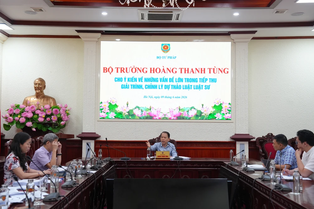 Luật luật sư sửa đổi.JPG