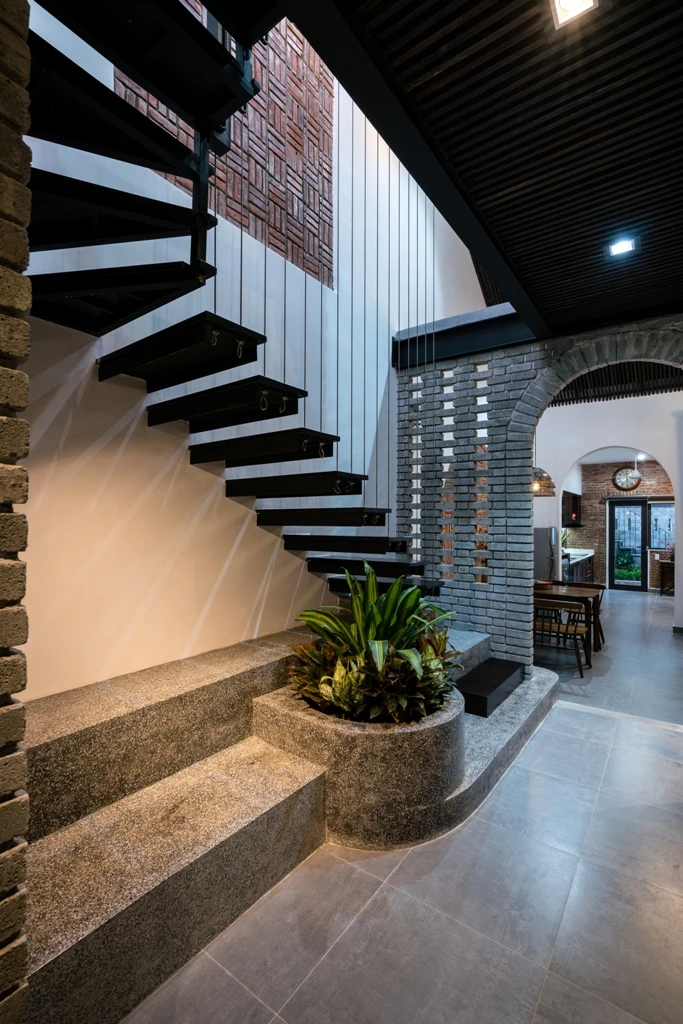 ngoi-nha-khong-gian-chung-hut-hon8