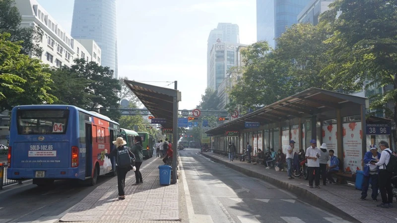 ben-xe-buyt-ham-nghi