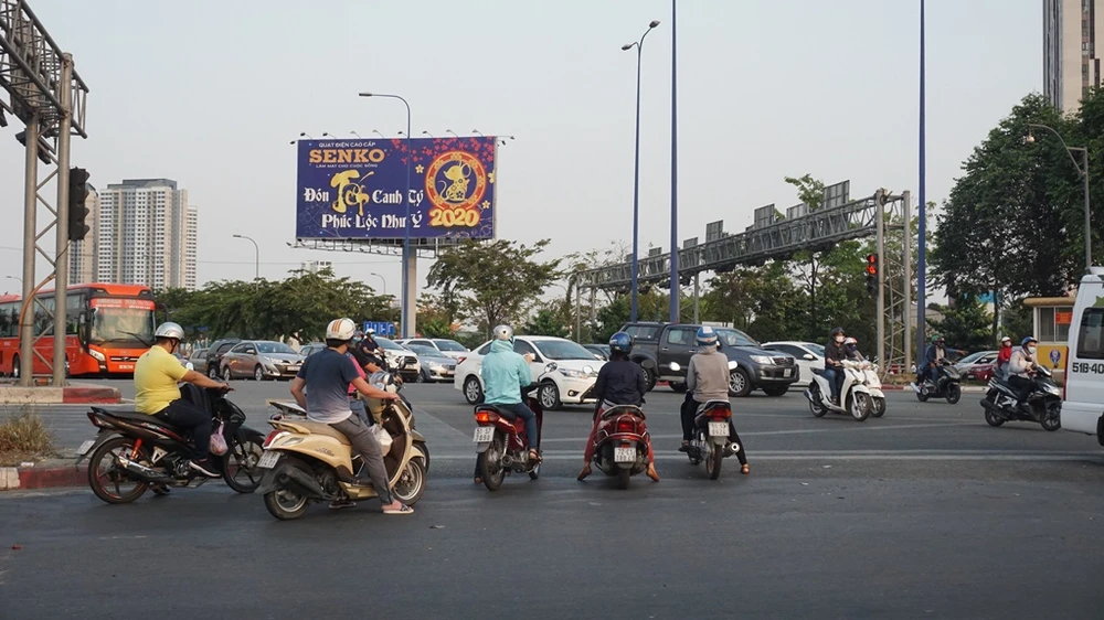 ben-xe-mien-dong-khong-un-tac11