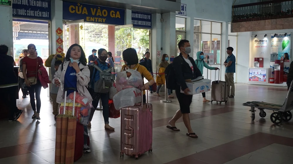 nha-ga-ben-xe-vang-ve