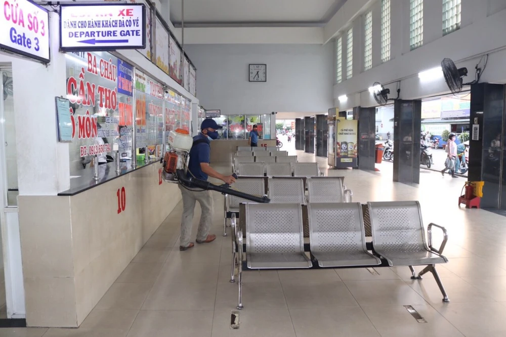 dich-corona-xe-khach-vang-khach7