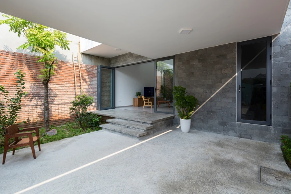 T-house-khoang-trong-tinh-lang-3