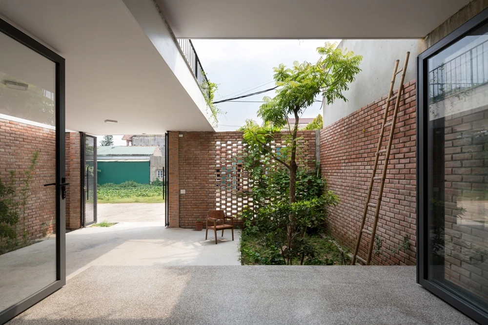 T-house-khoang-trong-tinh-lang-5