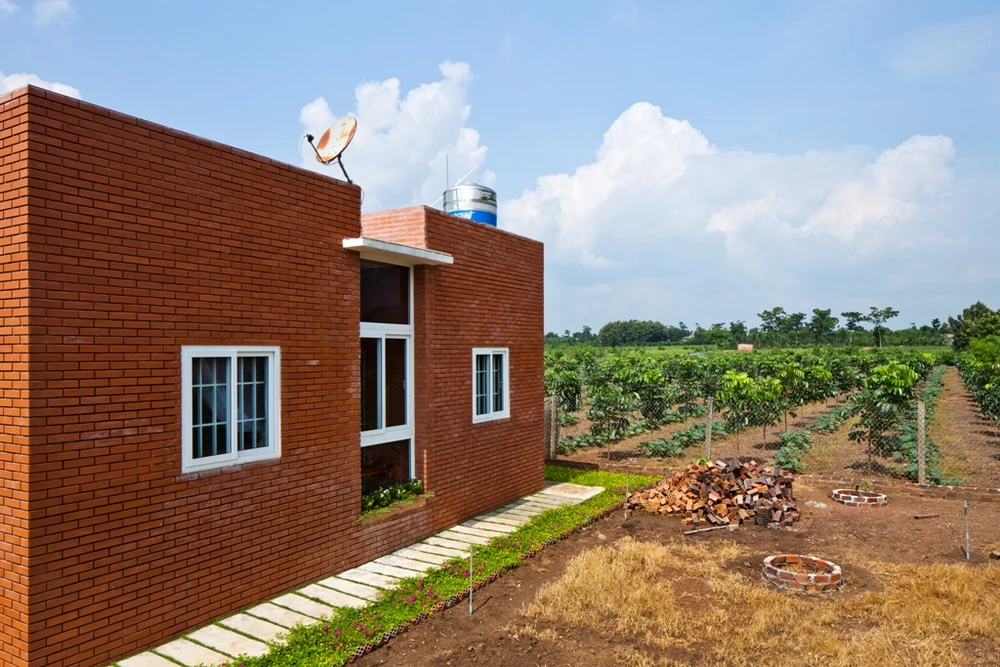 ngan-nong-nha-gach-nung-7