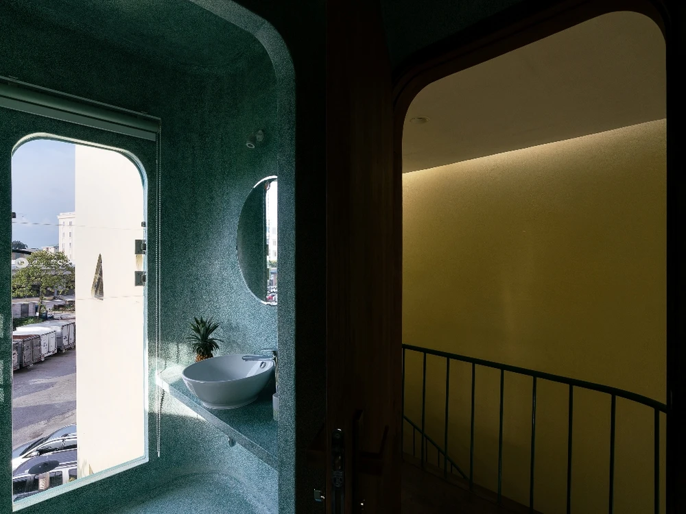 ngoi-nha-go-vap-hoa-giai-khu-dat-tam-giac-14