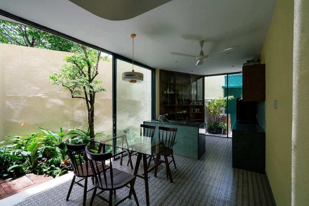 ngoi-nha-go-vap-hoa-giai-khu-dat-tam-giac-5