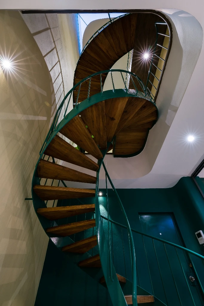 ngoi-nha-go-vap-hoa-giai-khu-dat-tam-giac-7