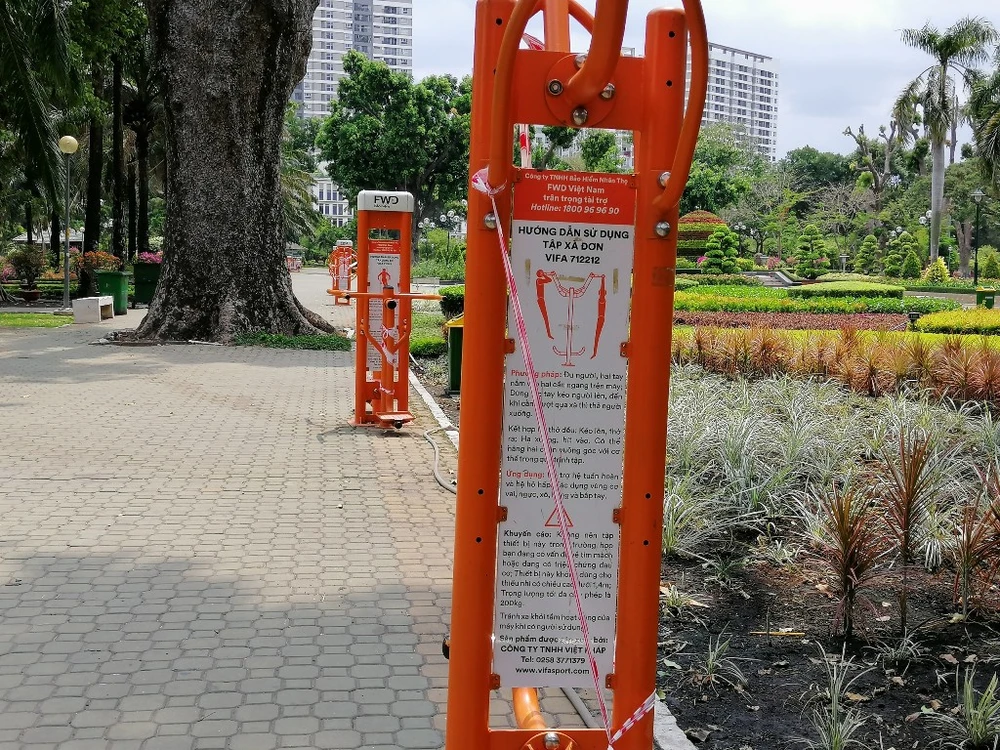 ngung-hoat-dong-cong-vien-COVID19-5