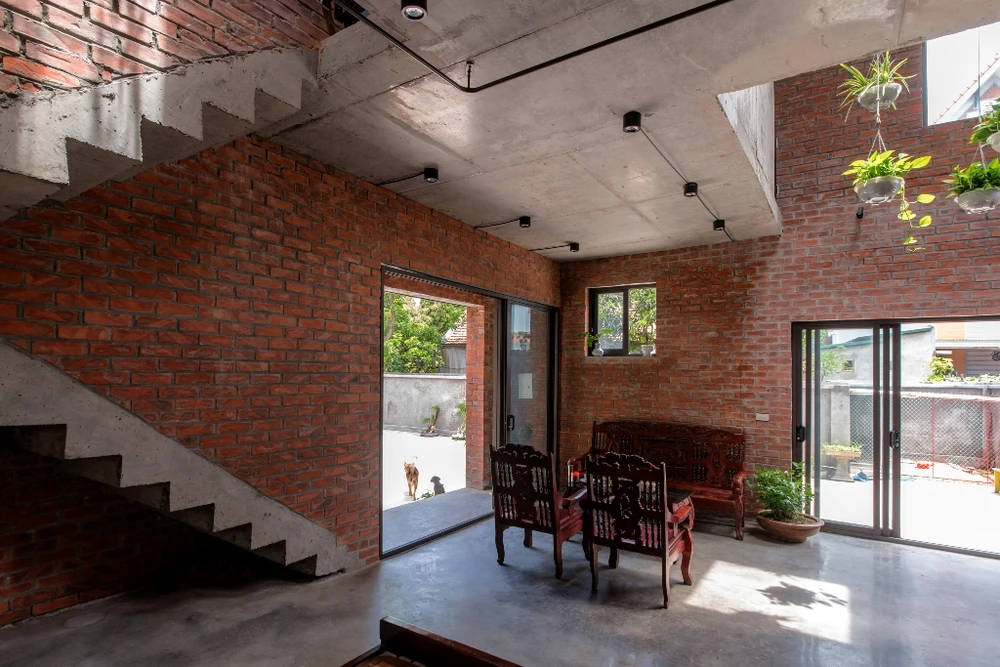 nha-o-phu-hop-vung-de-bi-ton-thuong-9