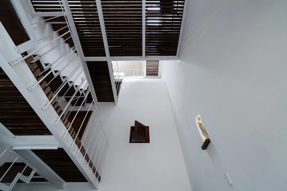 ngoi-nha-ket-hop-truyen-thong-hien-dai-11