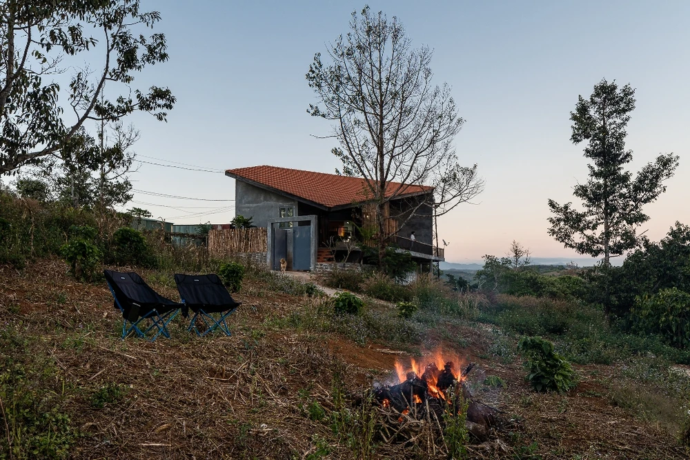 ngoi-nha-hinh-la-sau-rieng-3