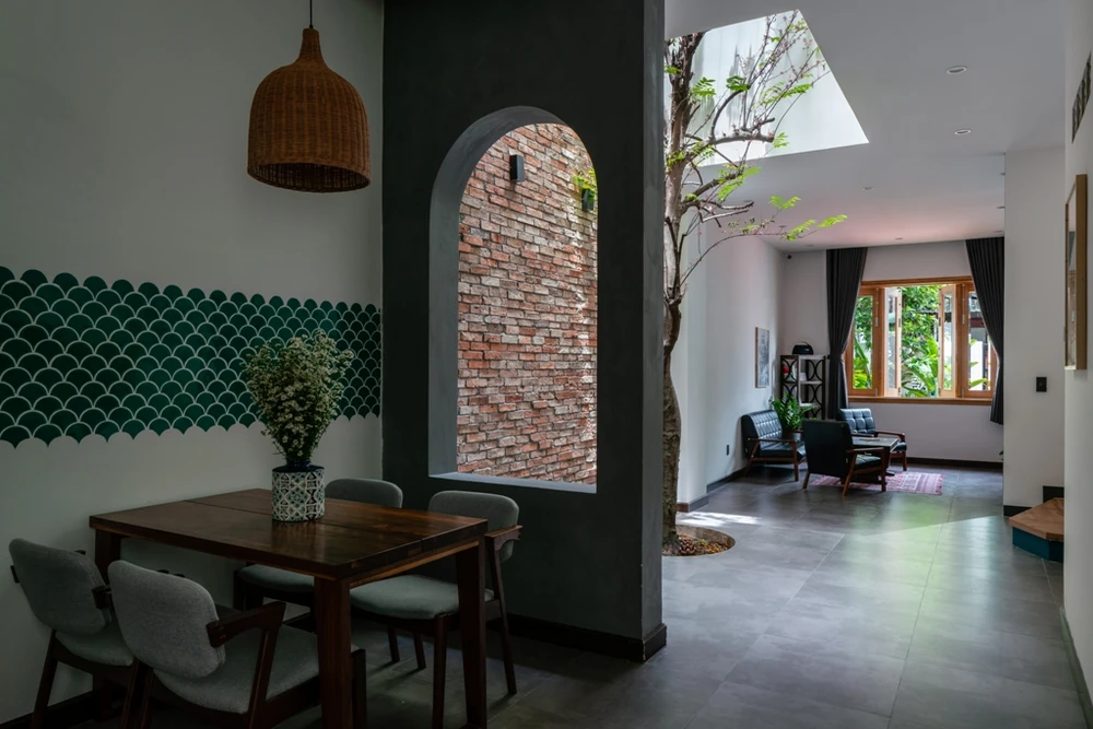 ngoi-nha-danh-cho-con-gai-ruou-6