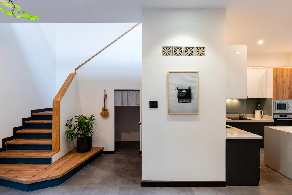 ngoi-nha-danh-cho-con-gai-ruou-9