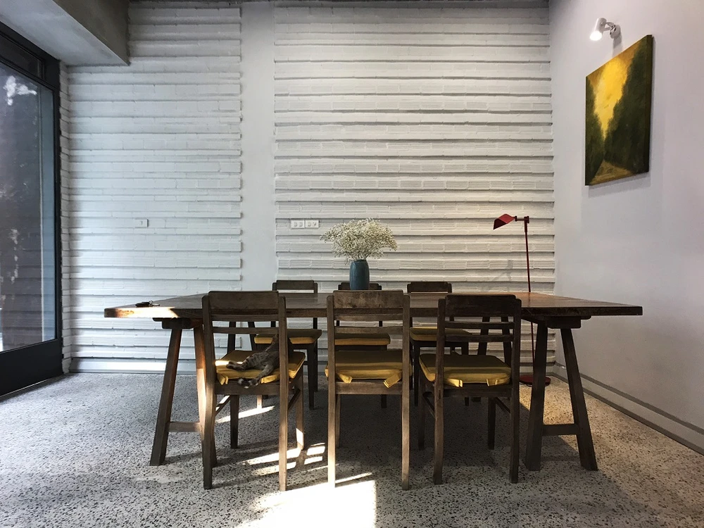 nha-co-mat-tien-gach-nung-5