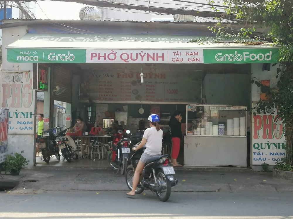 quan-sa-bap-chap-cach-ly-xa-hoi-14